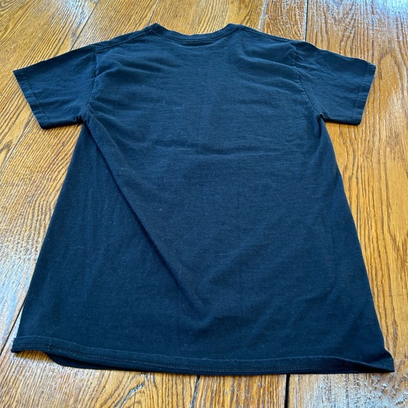 Rick and Morty black tee. Social Distancing graphic on front. Men’s size Small - Picture 4 of 5